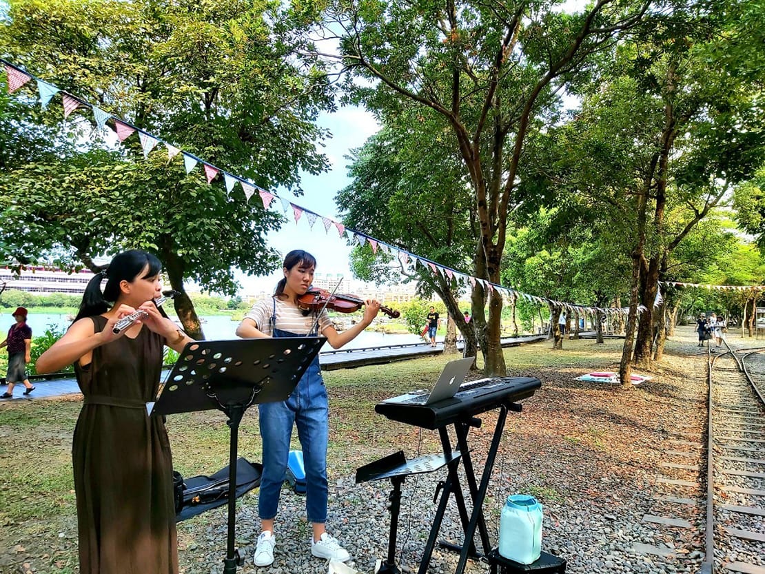 現場音樂表演